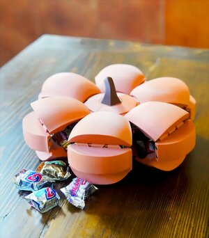 Smack O'Lantern Candy Bowl | Smashable Pumpkin Candy Dispenser | Halloween Treat Bowl | 3D Printed Candy Holder | Fun Candy Storage